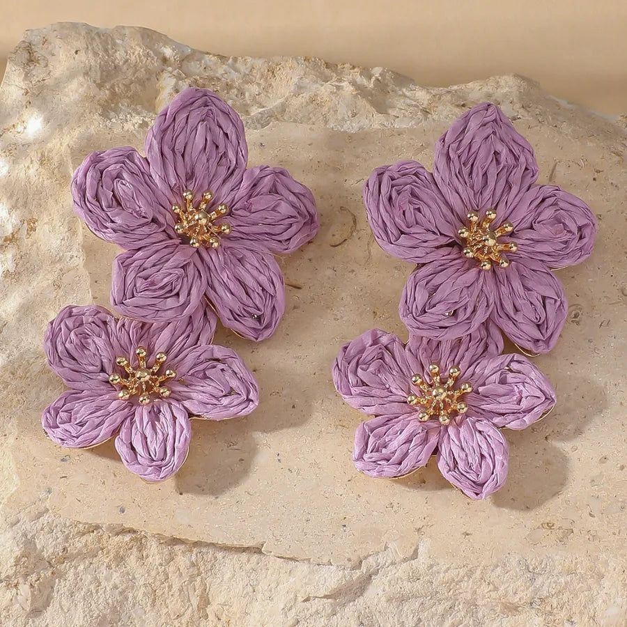 pendientes rafia diseño flor Loyobriyida fondo blanco