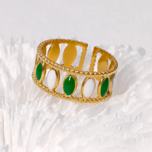 anillo abierto 304 acero inoxidable bañado en oro 18k diseño geométrico Loyobriyida fondo blanco