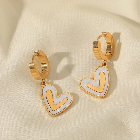 pendientes 304 acero inoxidable bañado en oro 18k con acrílico Loyobriyida fondo blanco