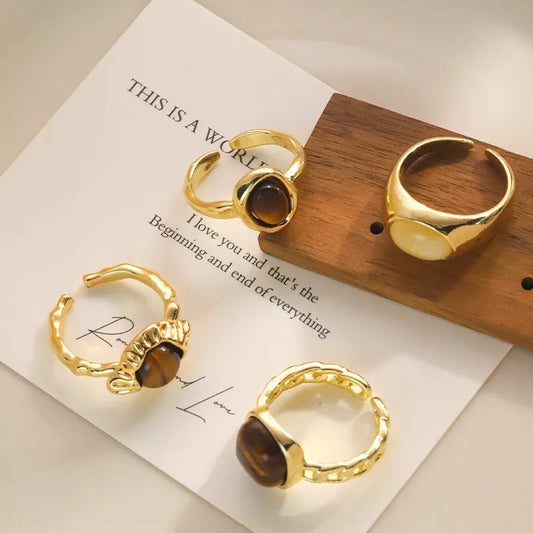 anillo abierto aleación con tiger eye Loyobriyida fondo blanco