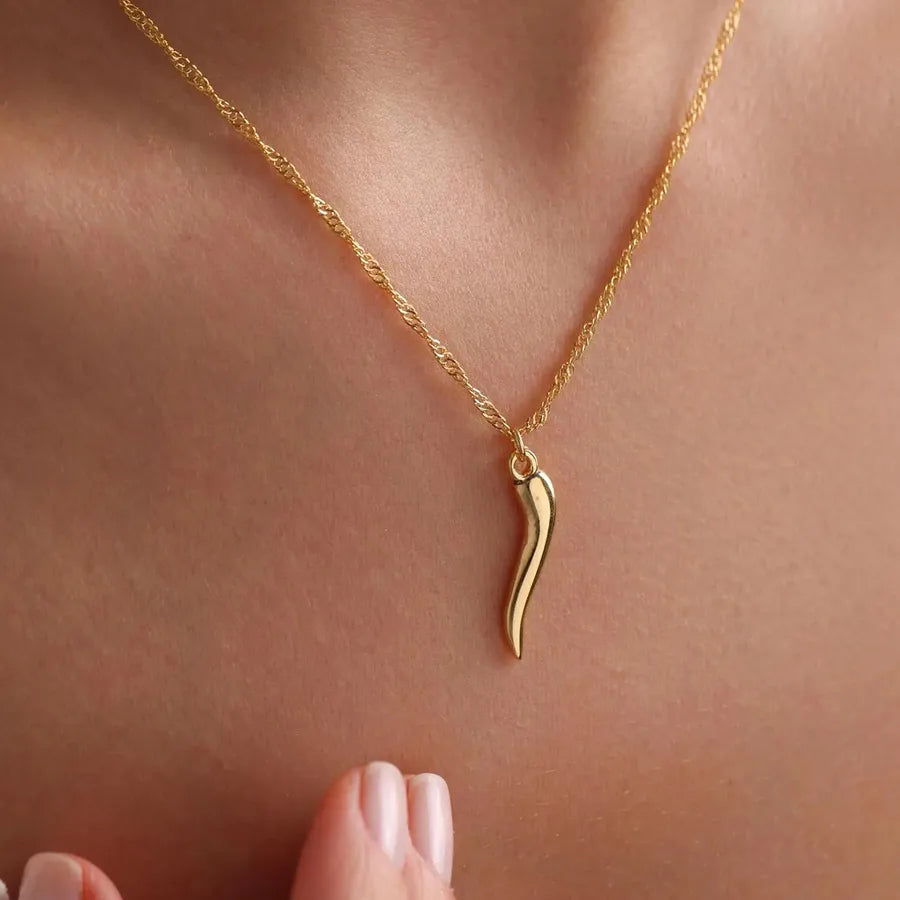 collar 304 acero inoxidable bañado en oro 18k sin piedra Loyobriyida fondo blanco