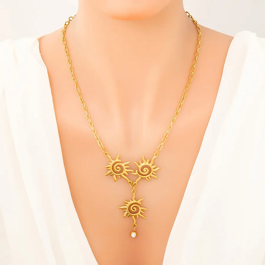 collar 304 acero inoxidable diseño sol Loyobriyida fondo blanco