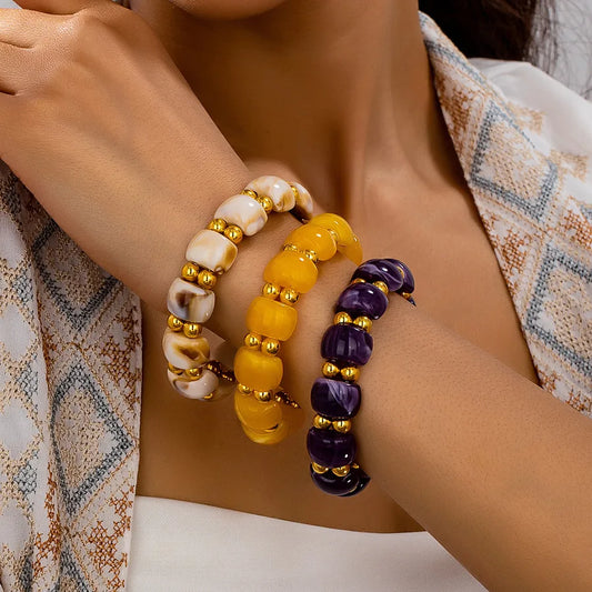 pulsera acrílico diseño geométrico Loyobriyida fondo blanco