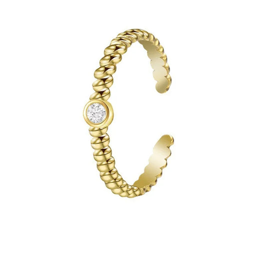 anillo 304 acero inoxidable bañado en oro 18k con piedras sintéticas Loyobriyida fondo blanco