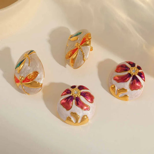 pendientes 304 acero inoxidable bañado en oro 18k con circón Loyobriyida fondo blanco