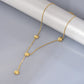 collar 304 acero inoxidable bañado en oro 18k diseño conejo Loyobriyida fondo blanco