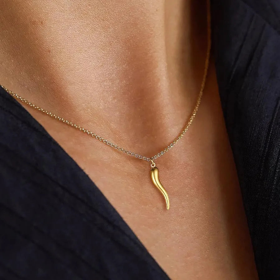 collar 304 acero inoxidable bañado en oro 18k sin piedra Loyobriyida fondo blanco